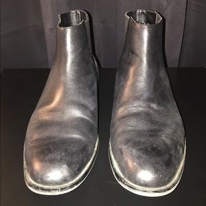 ALDO Black leather chelsea boot